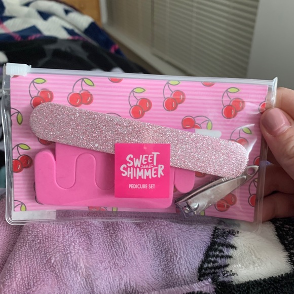 Sweet & Shimmer Pedicure Kit